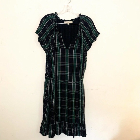 LOFT Dresses & Skirts - Loft Dress Plaid Blue/Green Short Sleeve Ruffle